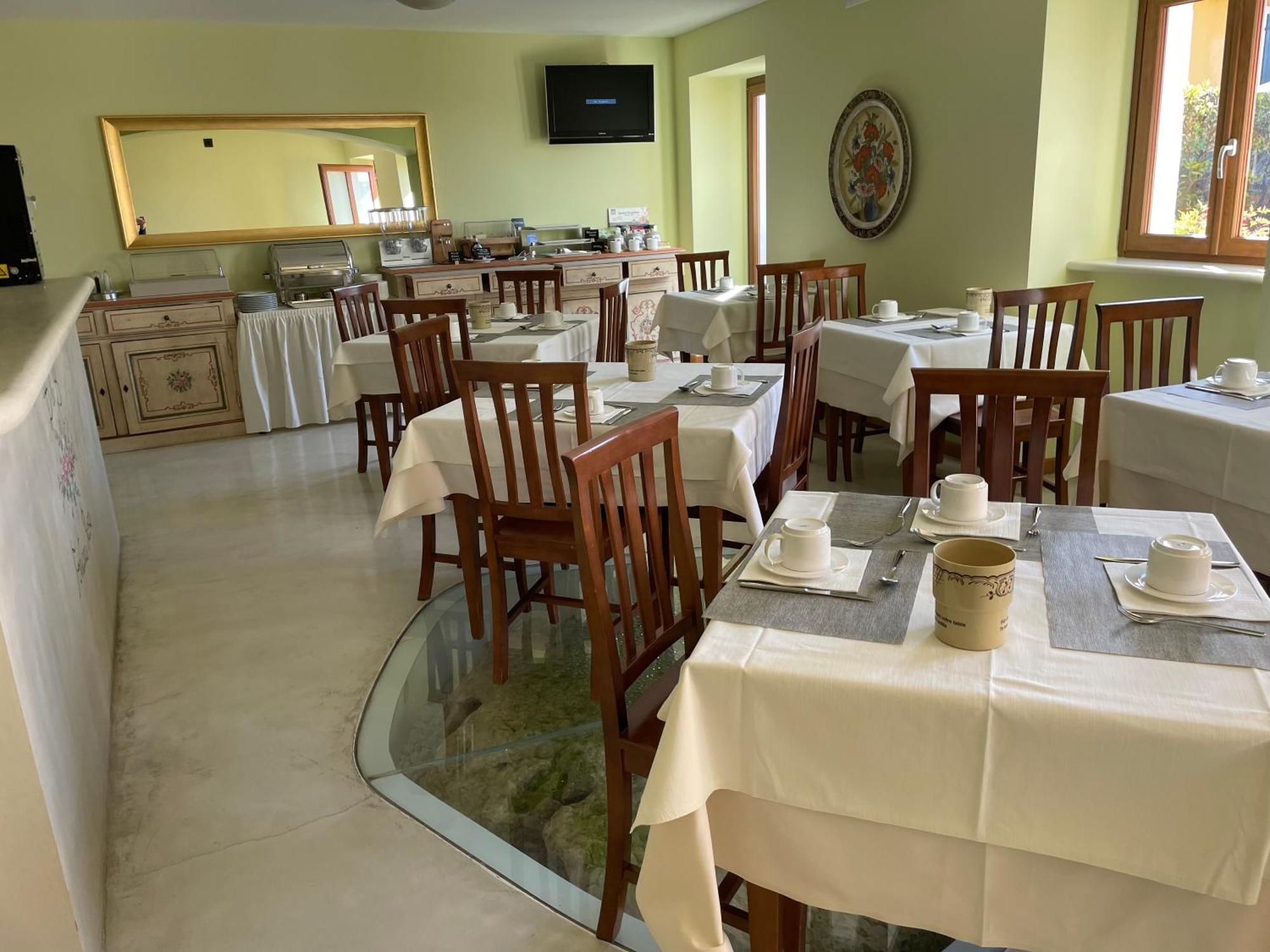 Relais Fontana Rosa B&B Wellness Caprino Veronese Exterior photo
