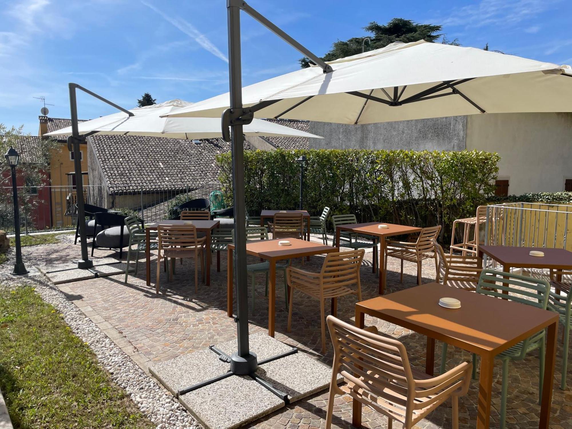Relais Fontana Rosa B&B Wellness Caprino Veronese Exterior photo