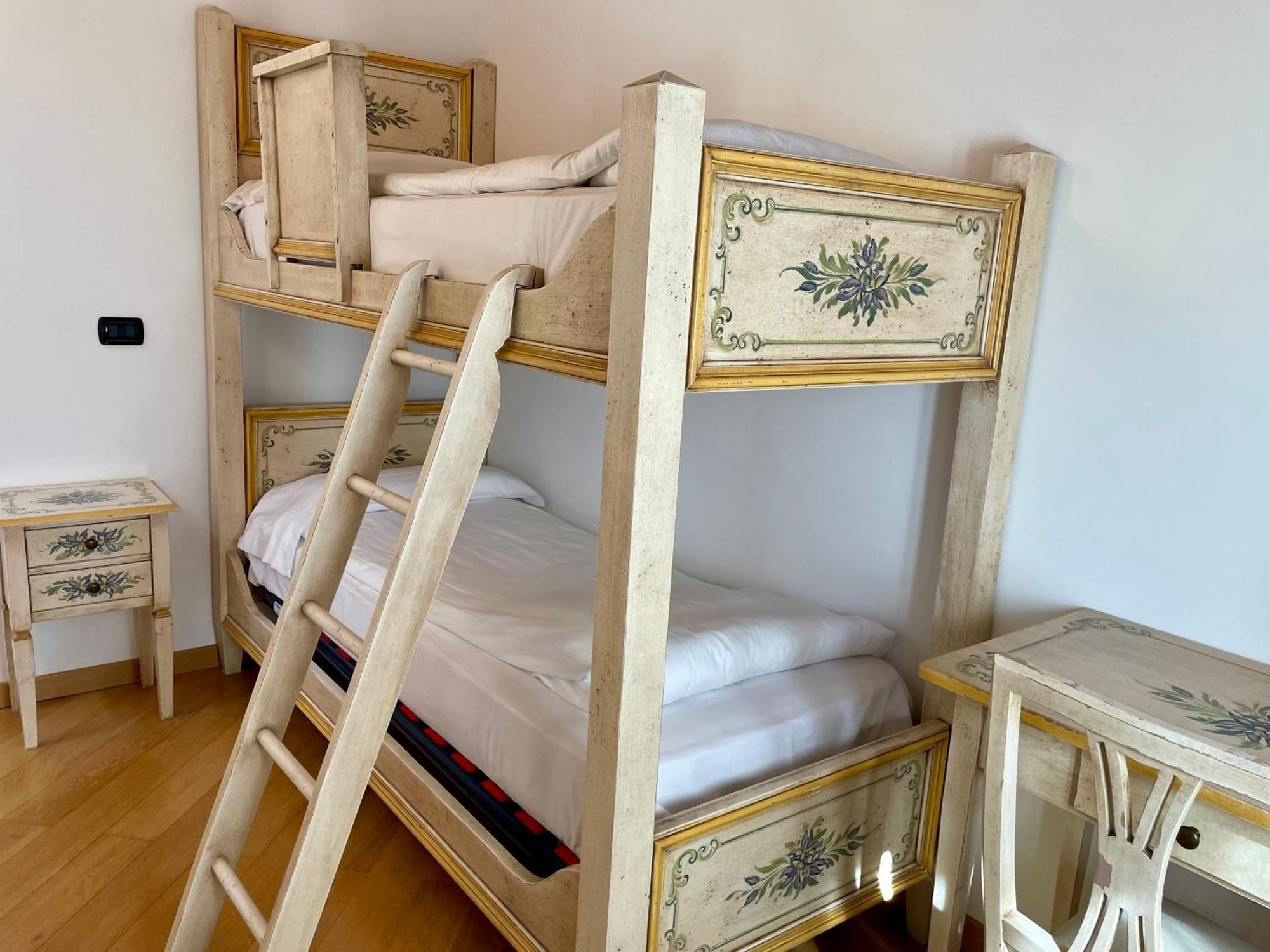 Relais Fontana Rosa B&B Wellness Caprino Veronese Exterior photo