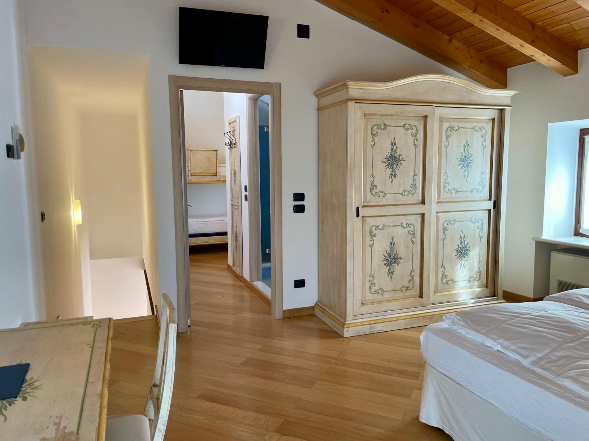 Relais Fontana Rosa B&B Wellness Caprino Veronese Exterior photo