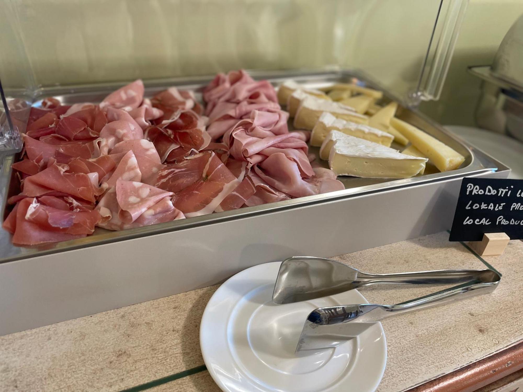 Relais Fontana Rosa B&B Wellness Caprino Veronese Exterior photo