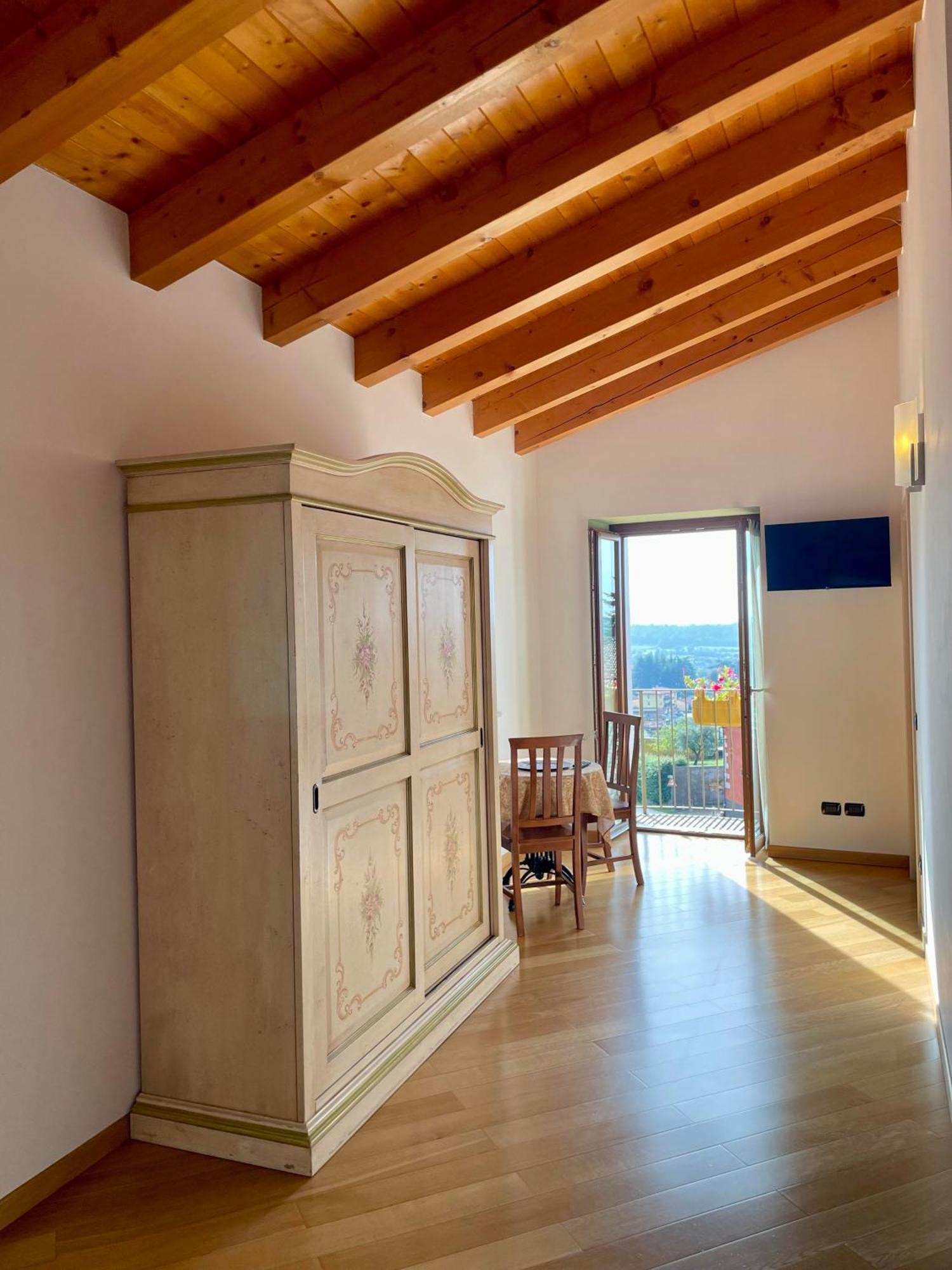 Relais Fontana Rosa B&B Wellness Caprino Veronese Exterior photo